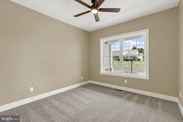 6358 Saucon Valley Drive photo 9