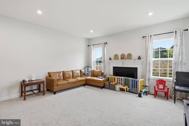 1881 Shannon Drive South photo 10