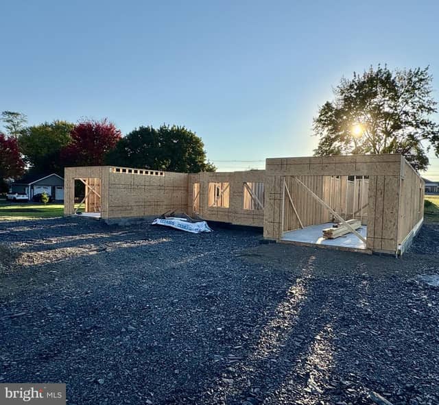124 A Brumbaugh Avenue photo 3