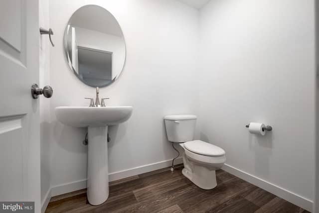 229 Central Way photo 7