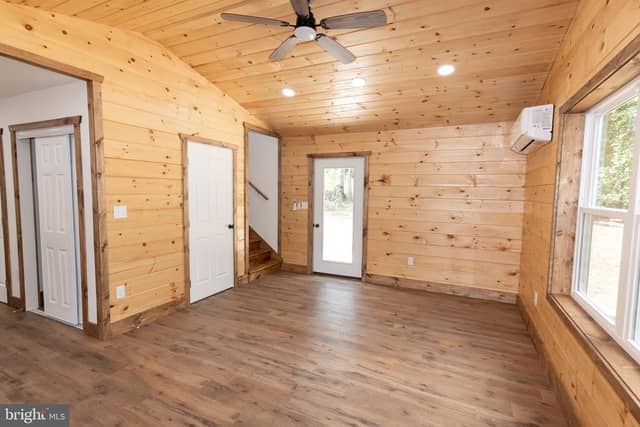 15681 Mountain Road photo 10
