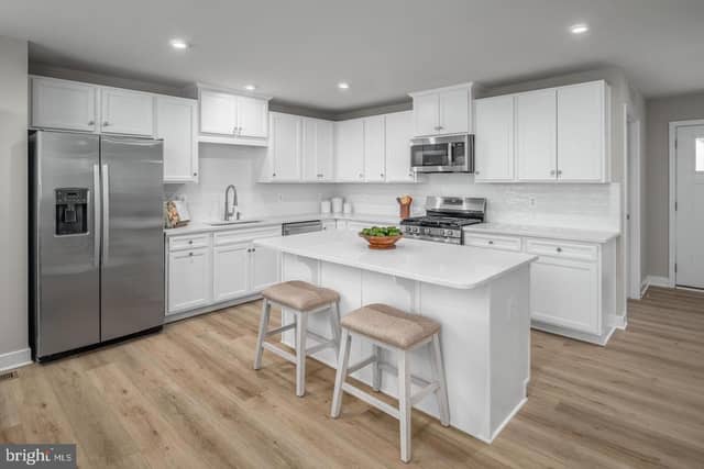 720 Mina Circle photo 10