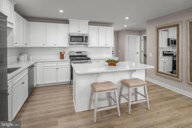 720 Mina Circle photo 8