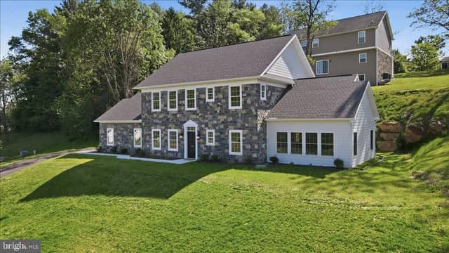 130 Woodbriar Drive, Chambersburg PA new construction home