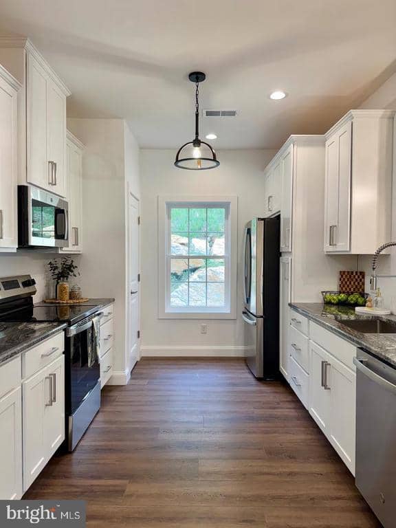 130 Woodbriar Drive photo 12