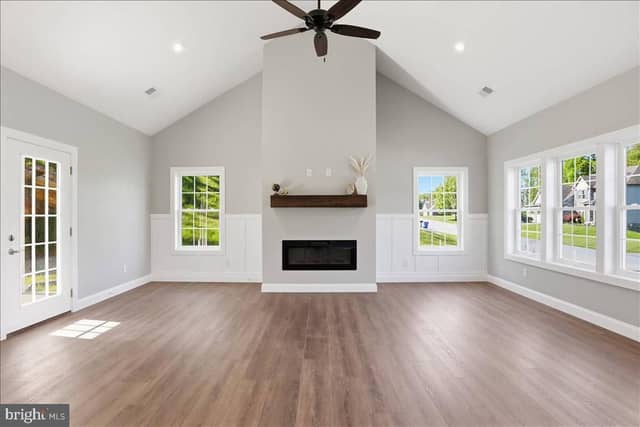 130 Woodbriar Drive photo 7