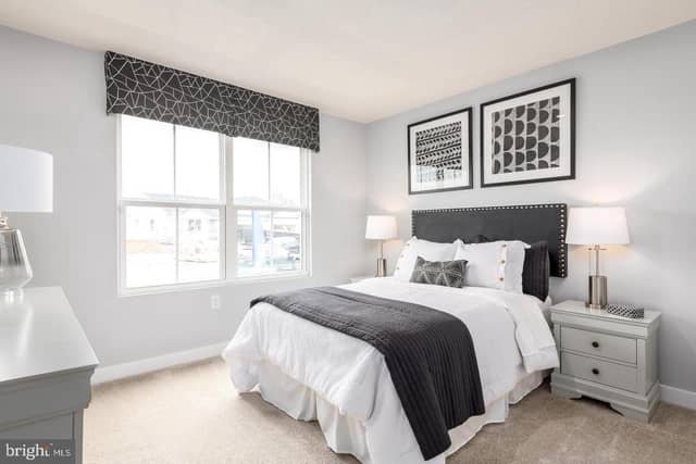 702 Mina Circle photo 11