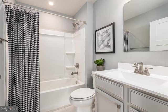 724 Mina Circle photo 10