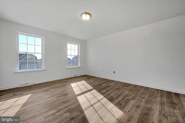 1640 Falcon Lane # 241 photo 4