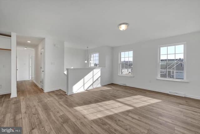 1640 Falcon Lane # 241 photo 5