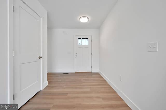 327 W Fritz Avenue photo 2