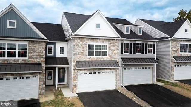 0 Spring Water Circle, Lancaster PA new construction home