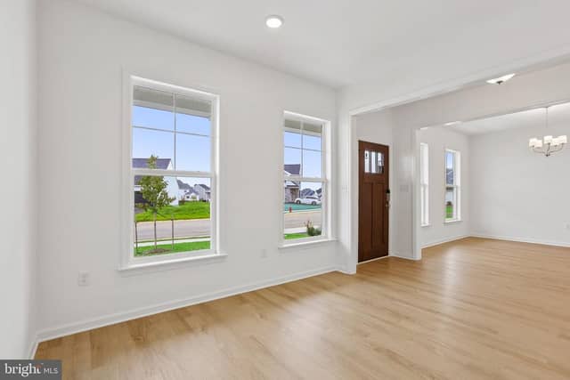 440 Parkside Way photo 12