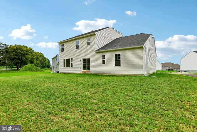 440 Parkside Way photo 4