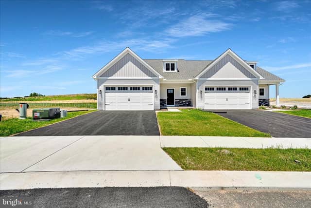 309 Ridgefield Drive photo 2