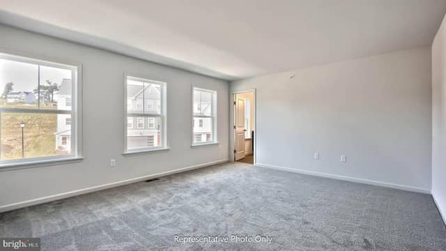 8 Arcadia Drive photo 12