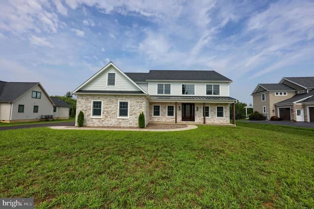 513 Cheltenham Court photo 11