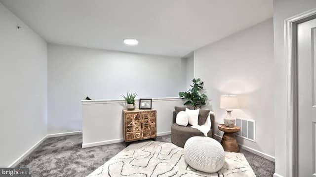 24 N Conifer Drive photo 11