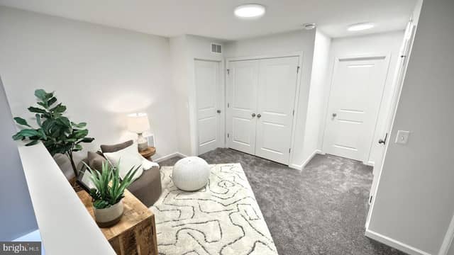 24 N Conifer Drive photo 12
