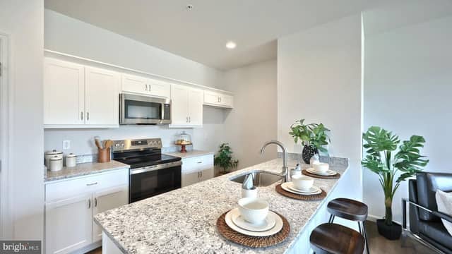 24 N Conifer Drive photo 5