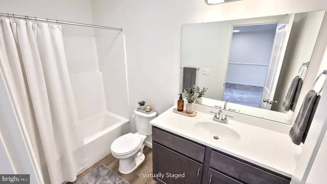 28 N Conifer Drive photo 9