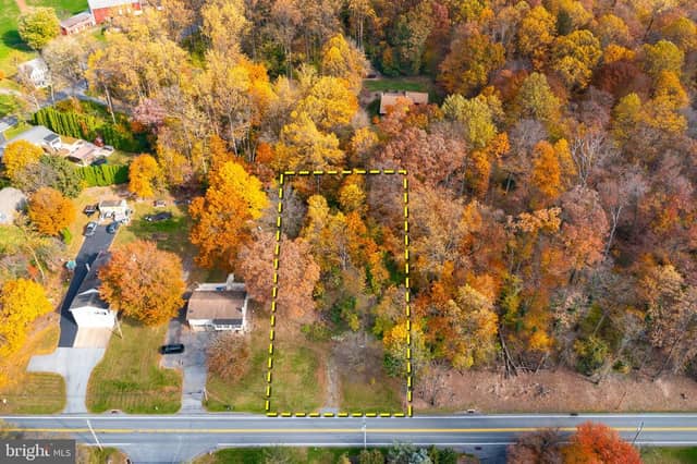 303 W Swartzville Road photo 2
