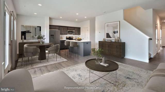 26 Arcadia Drive photo 3