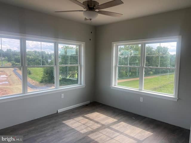 320 Ridgefield Drive photo 3