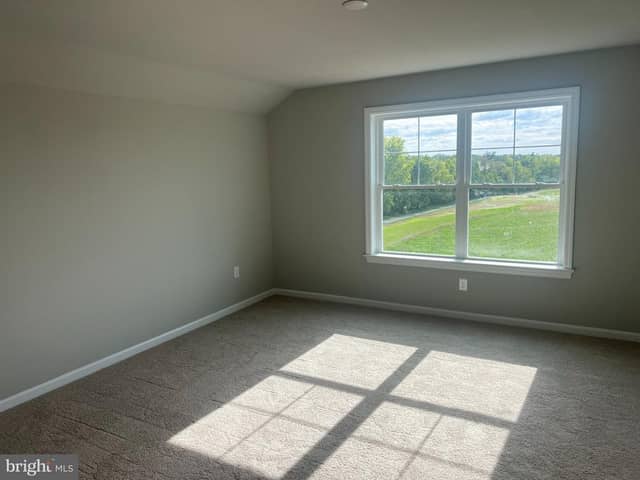 320 Ridgefield Drive photo 6