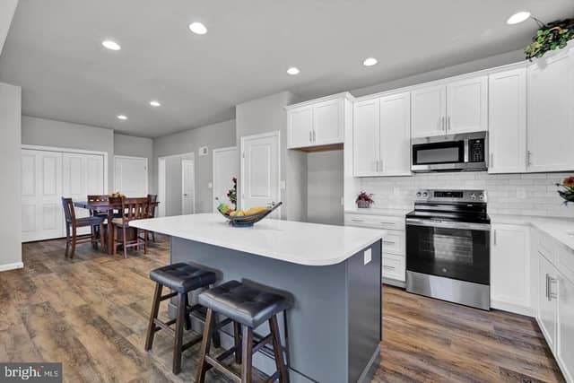 316 Ridgefield Drive photo 8