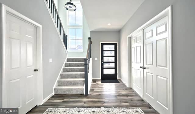 19 E Kestrel Drive photo 3