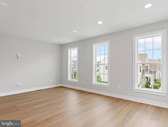 1128 Alden Street photo 11