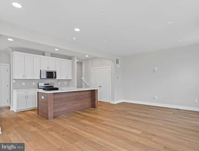 1128 Alden Street photo 9