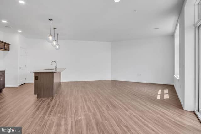 117 Blackford Blvd # 106 photo 10
