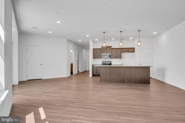117 Blackford Blvd # 106 photo 11