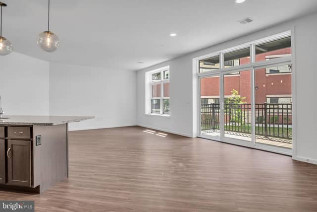 117 Blackford Blvd # 106 photo 9