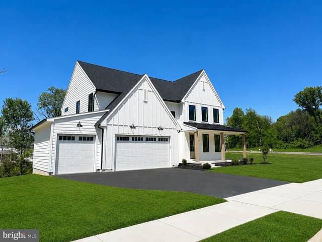 407 Cannon Way photo 3