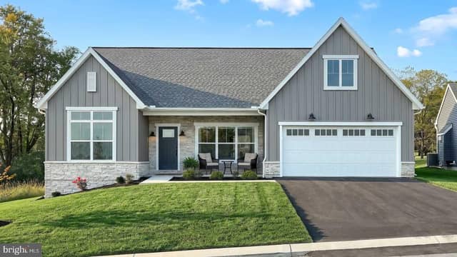 552 Bella May Circle, Lebanon PA new construction home