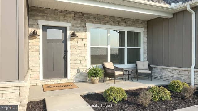 552 Bella May Circle photo 2