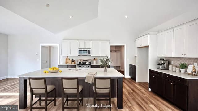 552 Bella May Circle photo 4