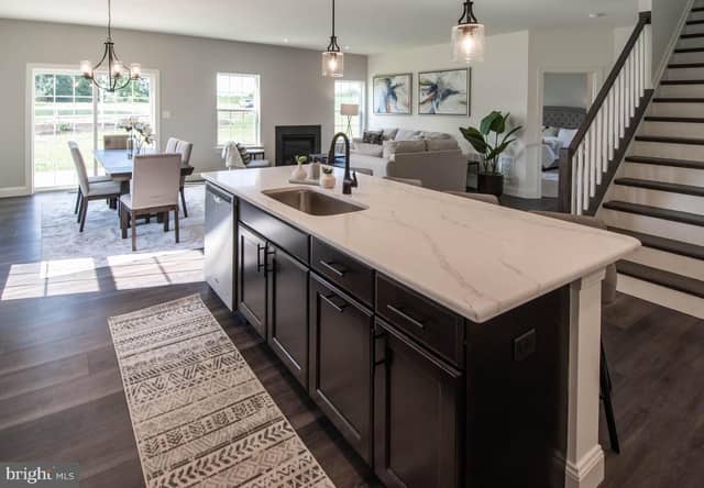 03 Gardenia Ln photo 3