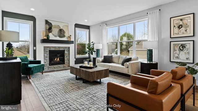 110 Copper Ridge Drive photo 2