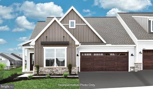 528 Stone Gate Boulevard, Annville PA new construction home