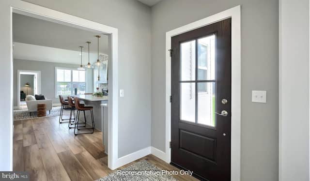 524 Stone Gate Boulevard photo 3