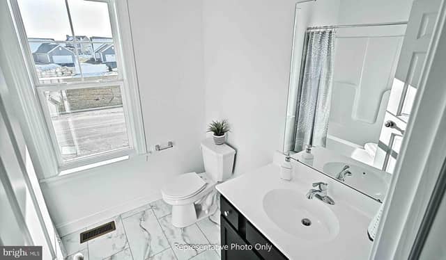 103 Alexandria Drive photo 2