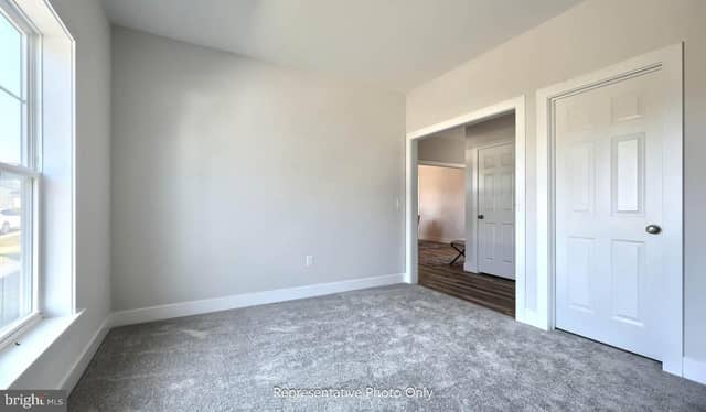 125 Alexandria Drive photo 10