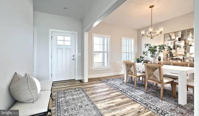 125 Alexandria Drive photo 6