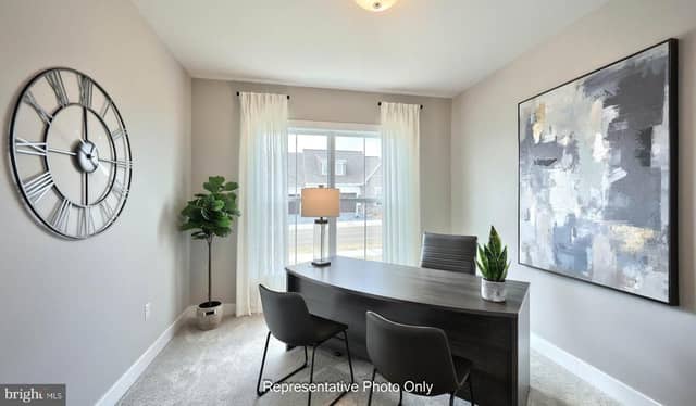 532 Stone Gate Boulevard photo 4