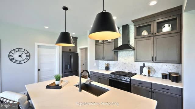 41 Canterbury Lane photo 10