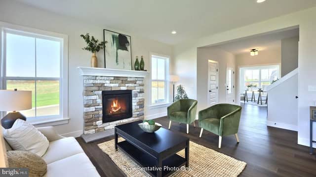 50 Canterbury Lane photo 2
